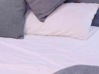 taniablaze live cam profile