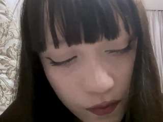 le modèle allisonmadonna est en webcam porno dans un show sur le site camsoda, il possède les tags suivants: average,black hair,blowjob,brown eyes,fingering,flashing,full nudity,small tits,teen 18,young adult,hd