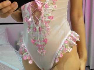 Live webcam model alyciawoo on Soda Cams