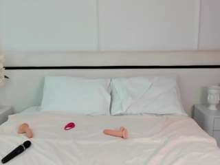 Live webcam model alyciawoo on Soda Cams