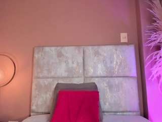 annadenverr's CamSoda show and profile