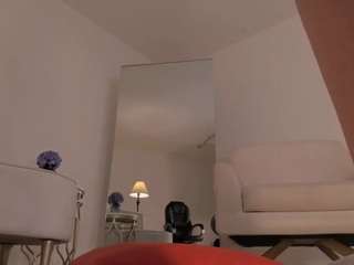 Amelie Blake live cam preview