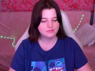 kristifoxy live cam profile