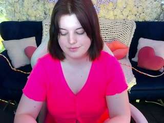 kristifoxy live cam profile