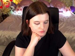 kristifoxy live cam profile