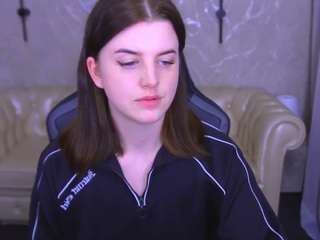 KristiFoxy live cam preview