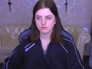 KristiFoxy live cam preview