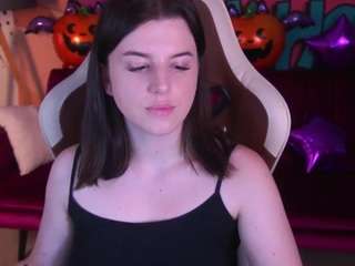 KristiFoxy live cam preview
