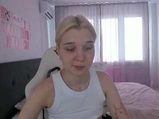 lara-pink Live Webcam on CamSoda