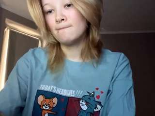 sandraallamong webcam