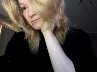 sandraallamong webcam