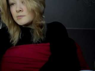 sandraallamong webcam