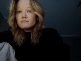 sandraallamong webcam