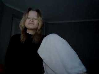 sandraallamong webcam