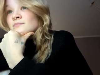 sandraallamong webcam