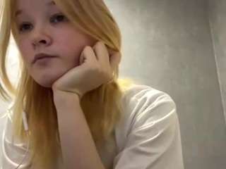 sandraallamong live webcam show