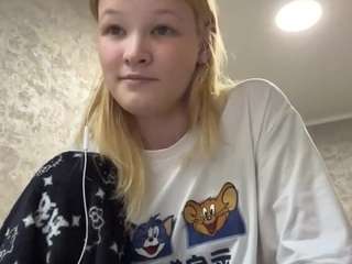 sandraallamong live webcam show