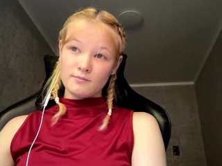 sandraallamong live webcam show