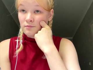 sandraallamong live webcam show