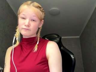 sandraallamong live webcam show
