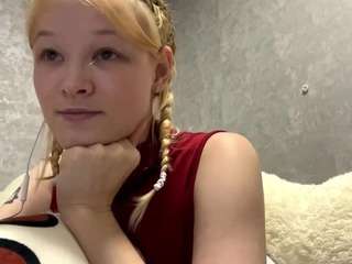 sandraallamong live webcam show