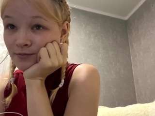 sandraallamong live webcam show