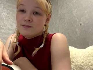 sandraallamong live webcam show