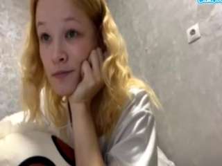 sandraallamong live webcam show