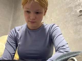 SandraAllamong live webcam show