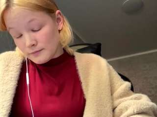 SandraAllamong live webcam show