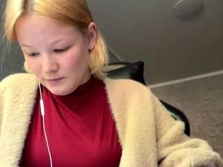 SandraAllamong live webcam show