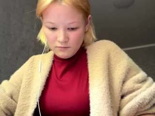 SandraAllamong live webcam show