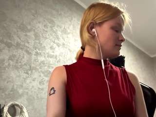 SandraAllamong live webcam show