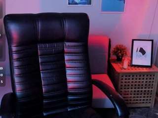 tomasnorton's CamSoda show and profile