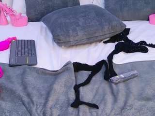 antoescuderos's CamSoda show and profile