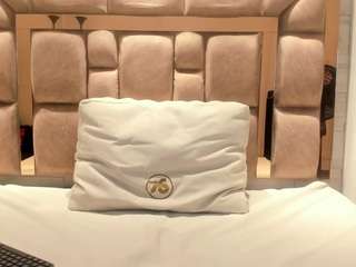 le modèle cristal-oliver est en webcam porno dans un show sur le site camsoda, il possède les tags suivants: ass bouncing,orgasm,young adult,upskirt,twerk,toys,teen 18,striptease,strip,squirter,spanking,skinny,shaved pussy,sexy,black hair,pov,no smoking,doggy style,body massage,brown eyes