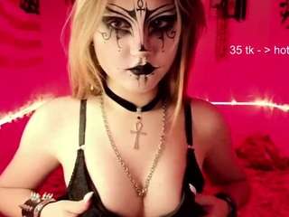 Live cam show with CristenSayre