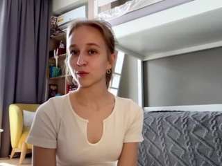 Live webcam model keshiawile on Soda Cams