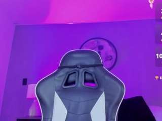 luccia-smith live webcam show