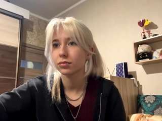 Live webcam model makedamennecke on Soda Cams