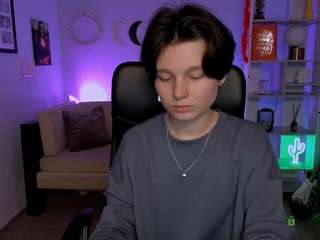 mirginia-lovely Live Webcam on CamSoda