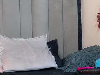 le modèle misrooss est en webcam porno dans un show sur le site camsoda, il possède les tags suivants: ahegao,petite,amateur,lush,naked,natural,no drinking,no smoking,oil,orgasm,pov,handjob,pussy,sex toys,solo,spank,striptease,tattoos,teen 18,toys