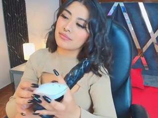 nicolle-hernandez webcam