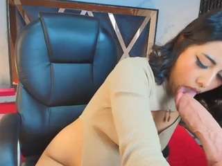 nicolle-hernandez webcam