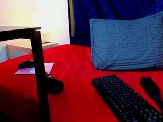 Nicolle-HERNANDEZ live cam preview