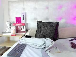thaliawest live webcam show