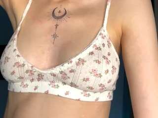 allenakaralis live webcam show