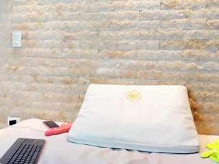 anny-scotte Live Webcam on CamSoda