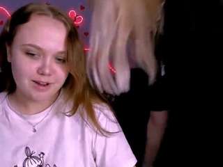 Live webcam model bekky-blue on Soda Cams