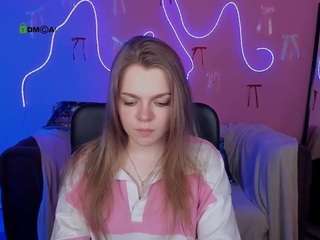 Live webcam model bekky-blue on Soda Cams